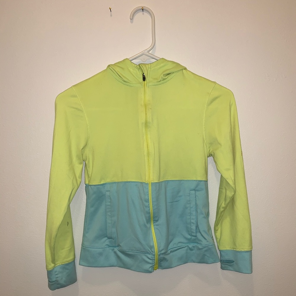 Light weight jacket for running